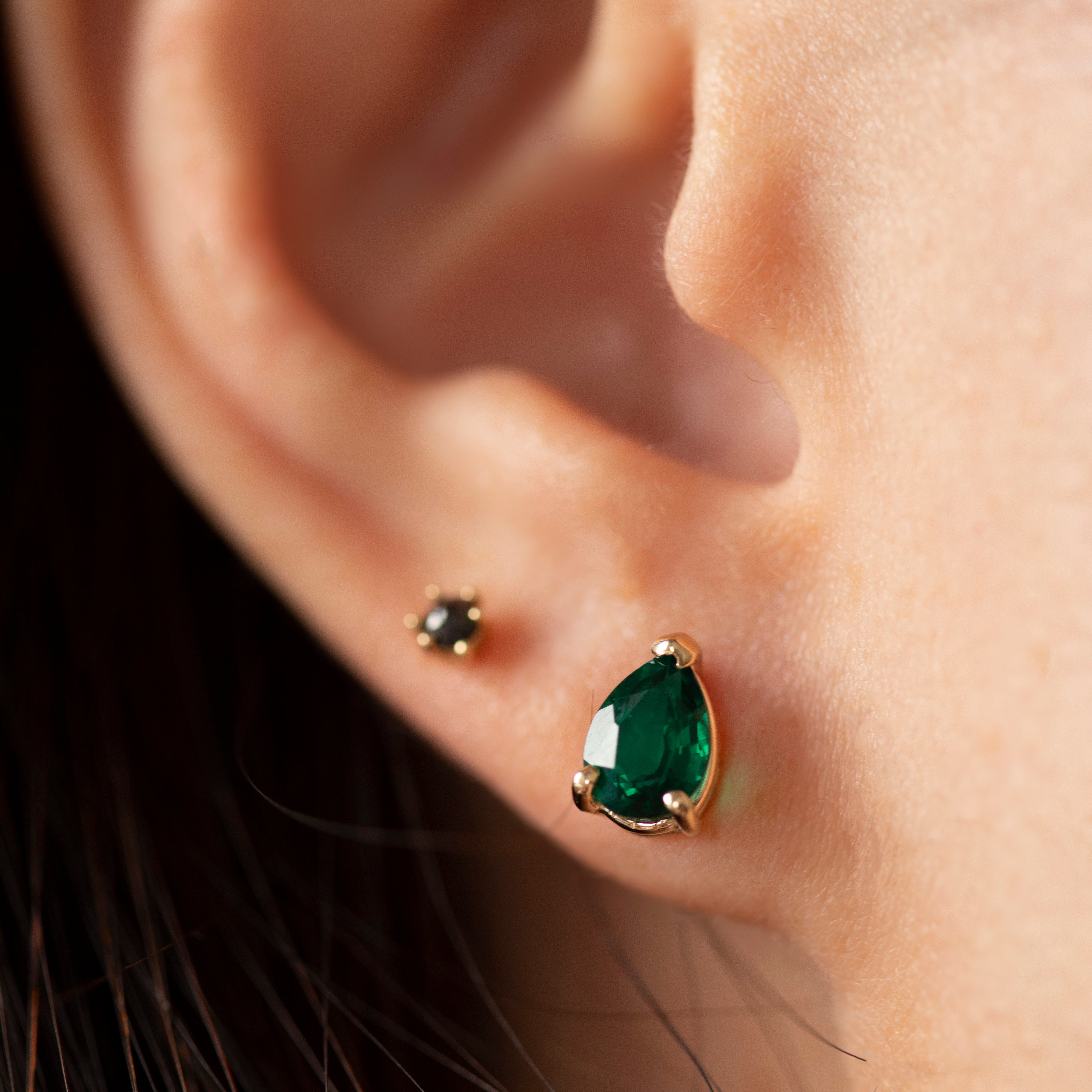 prettiest green earring