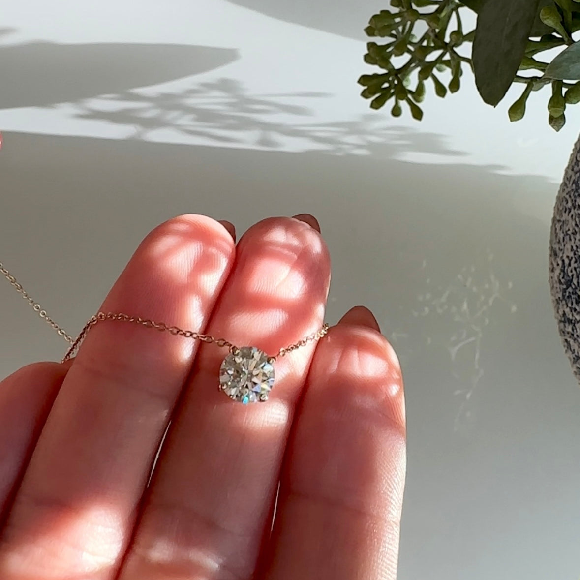 Elevate your look with the classic Diamond Necklace. Featuring a graceful floating lab-grown diamond set in a 4-prong setting for maximum sparkle and brilliance, this exquisite 14k white gold pendant is a classic piece that will bring allure to any ensemble.