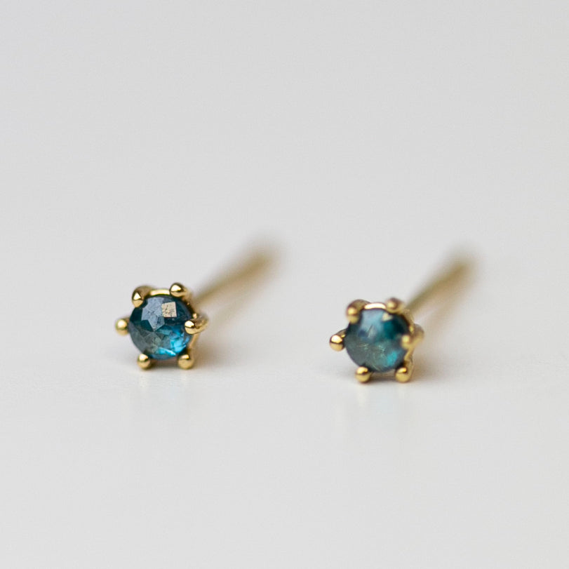 Gold Blue Rough Cut Diamond Solitaire Stud Earrings in 14k Gold.