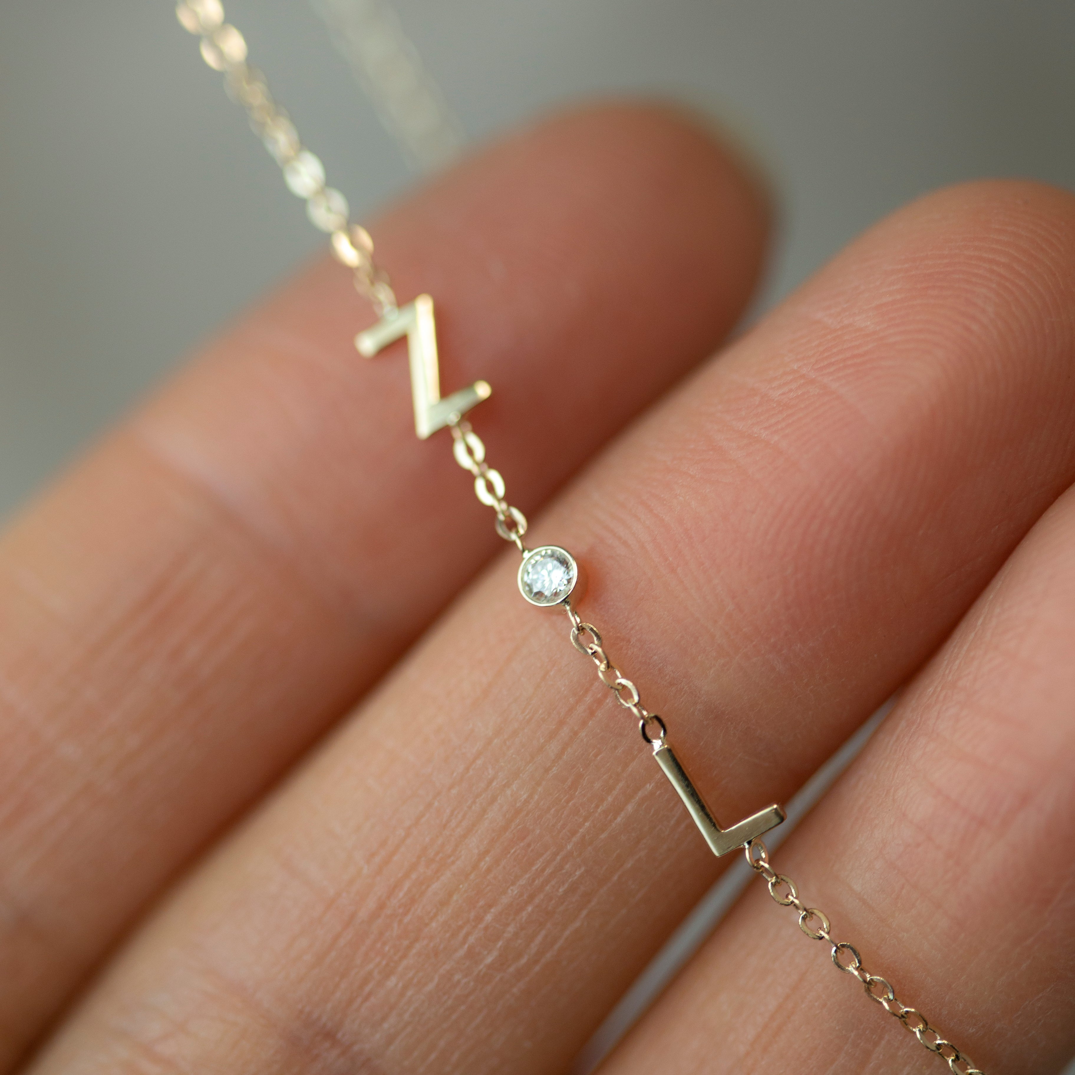 Personalized 14k solid gold initials bracelet with genuine diamond.
Simple, minimalist everyday bracelet with a little sparkle
Perfect wearing alone or layering with your favorite bracelets.