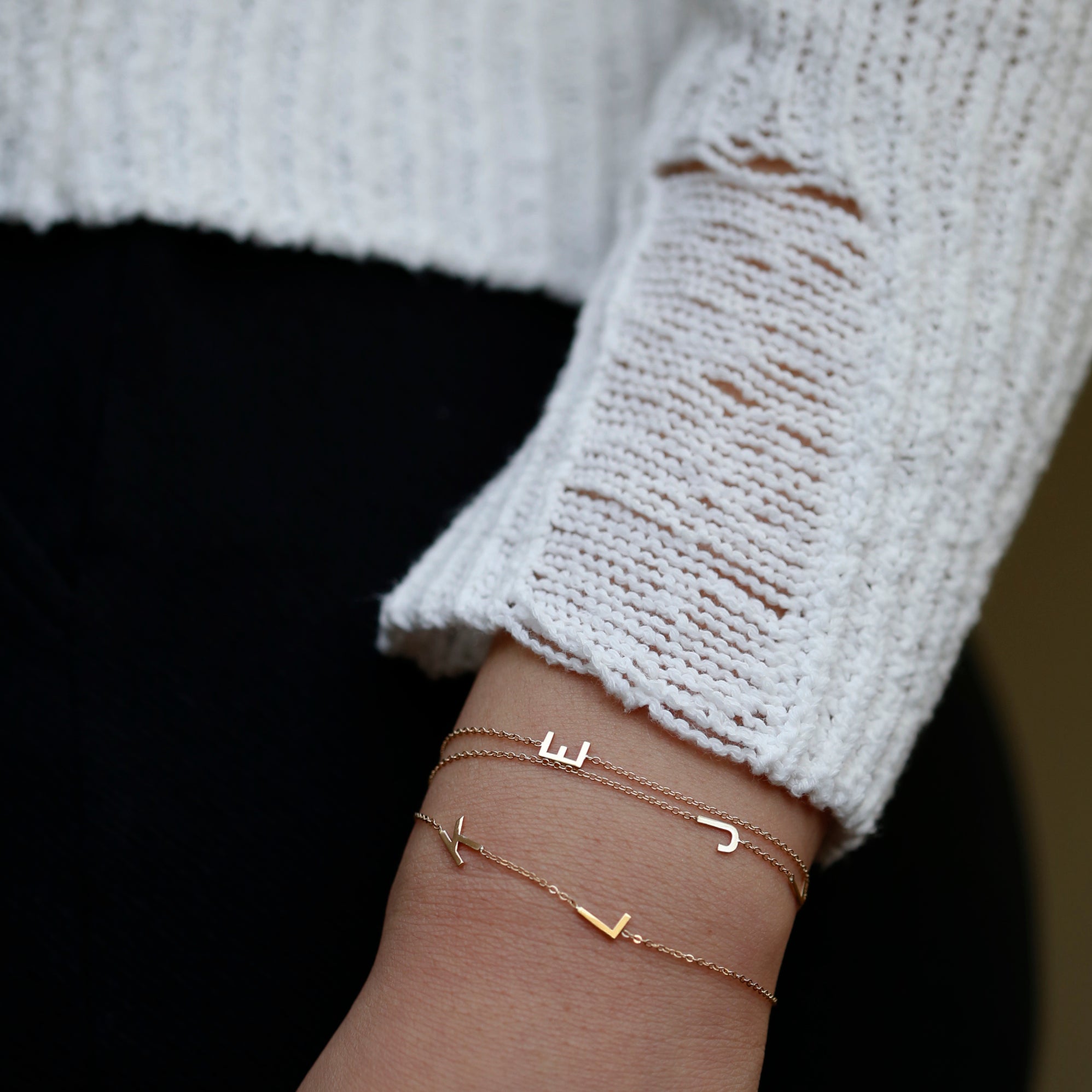 Customize your 14K solid gold initial bracelet. An understated, sleek everyday accessory. Ideal for gifting your loved one.
Simple, minimalist everyday bracelet!
Perfect Gifts for her