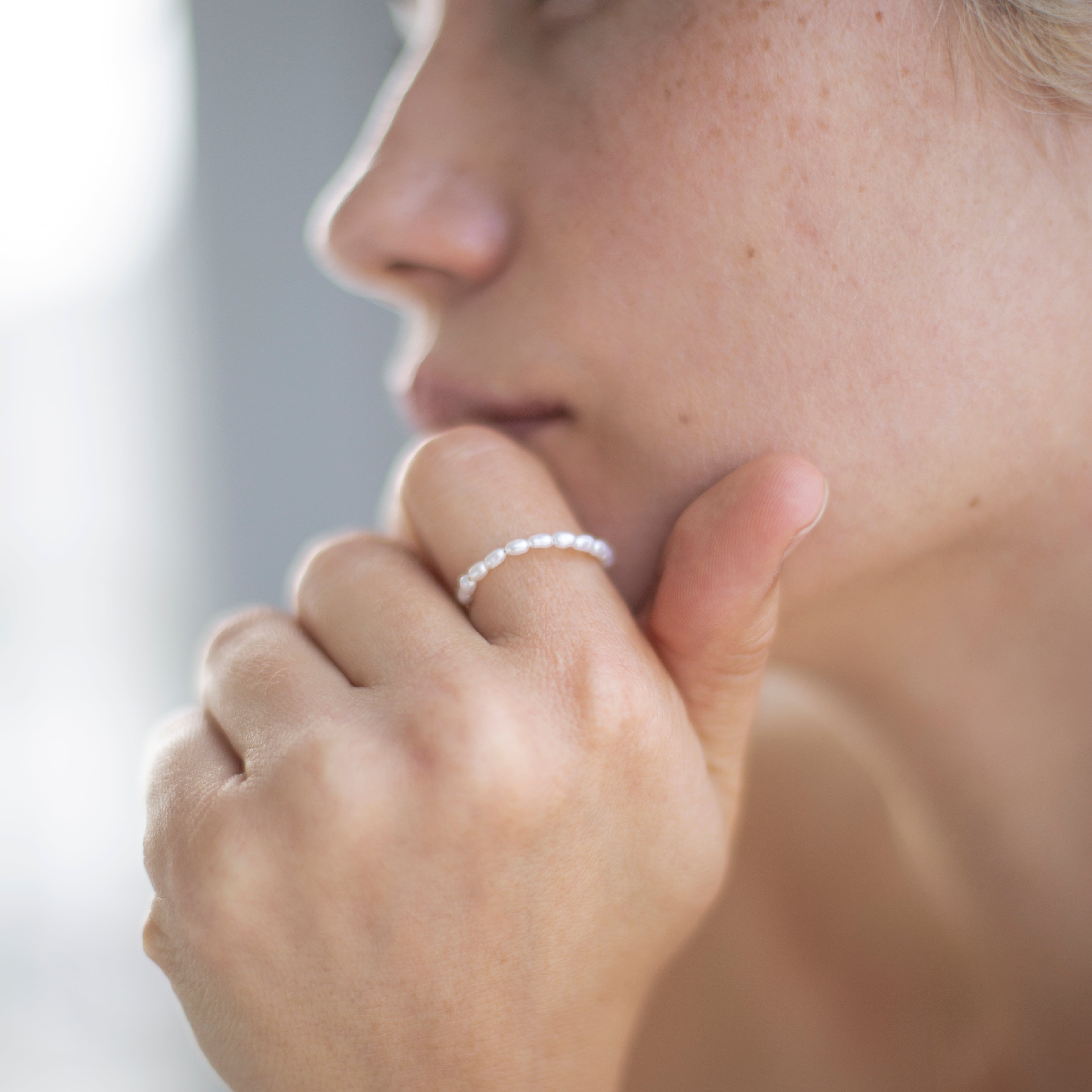 Baby Lotus Pearl Ring
Made with mini rice shape fresh water pearls and gold filled bead on a
comfy stretchy elastic band. Baby lotus pearl ring will be the perfect addition to your ring stack!