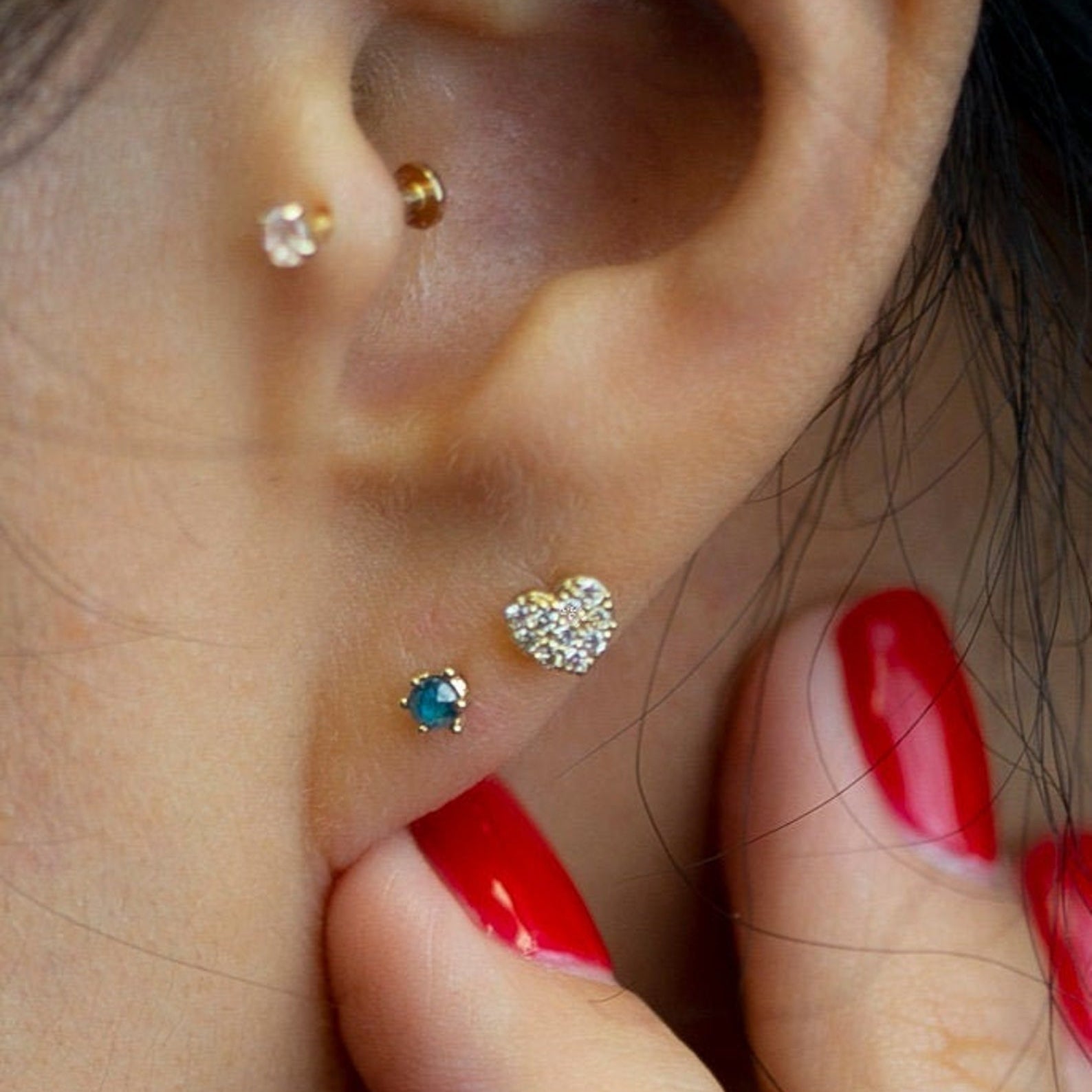 Mini Diamond heart Barbell Ear Stud for Cartilage
14k Yellow gold Heart Ear stud Earring.
14k Solid Gold Barbell Ear Stud for Cartilage