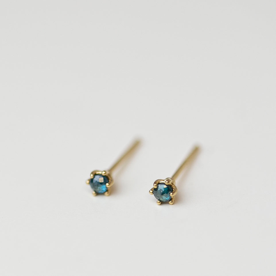 Gold Blue Rough Cut Diamond Solitaire Stud Earrings in 14k Gold.