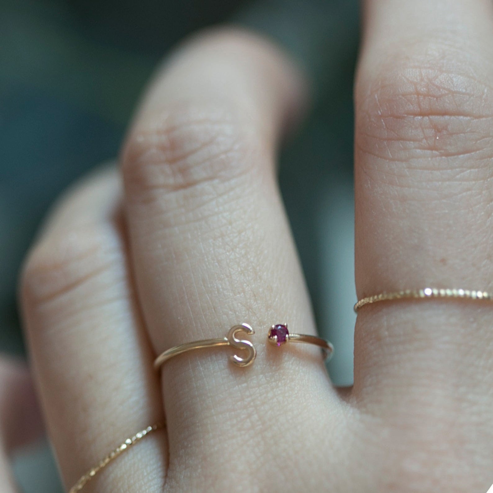 A thoughtful and luxurious gift for yourself or someone special.