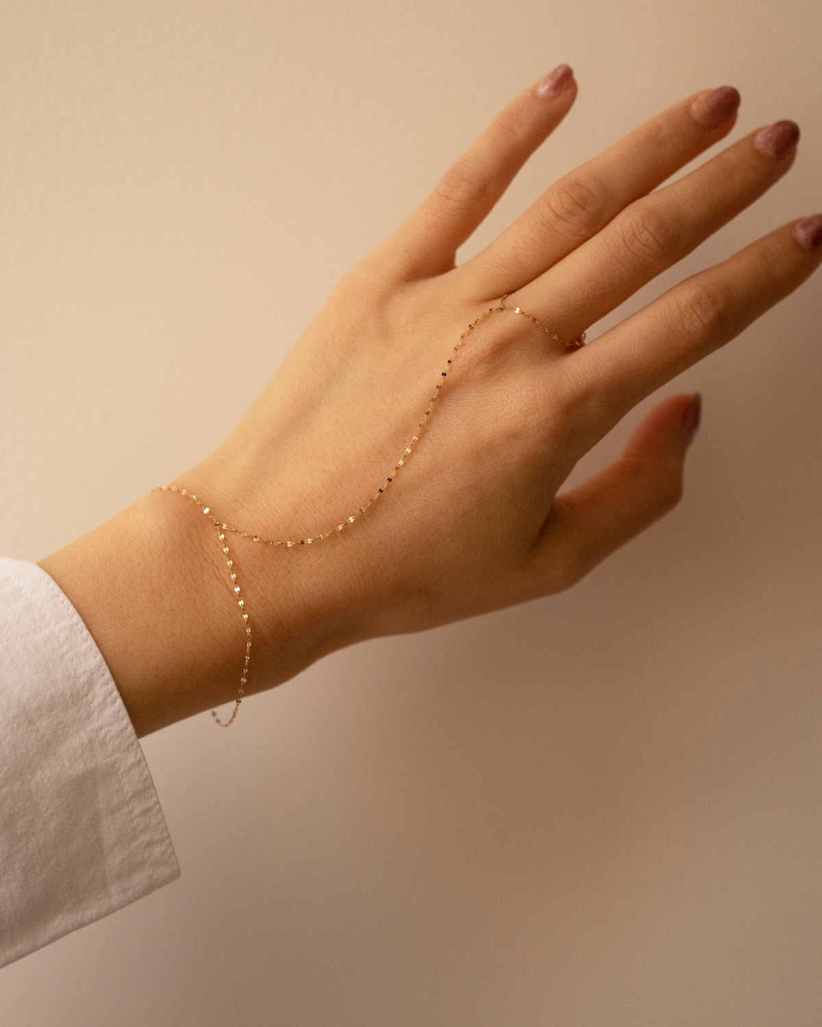 Intense Hand Chain 14k Dainty Dapped Chain Hand Bracelet – E&E PROJECT