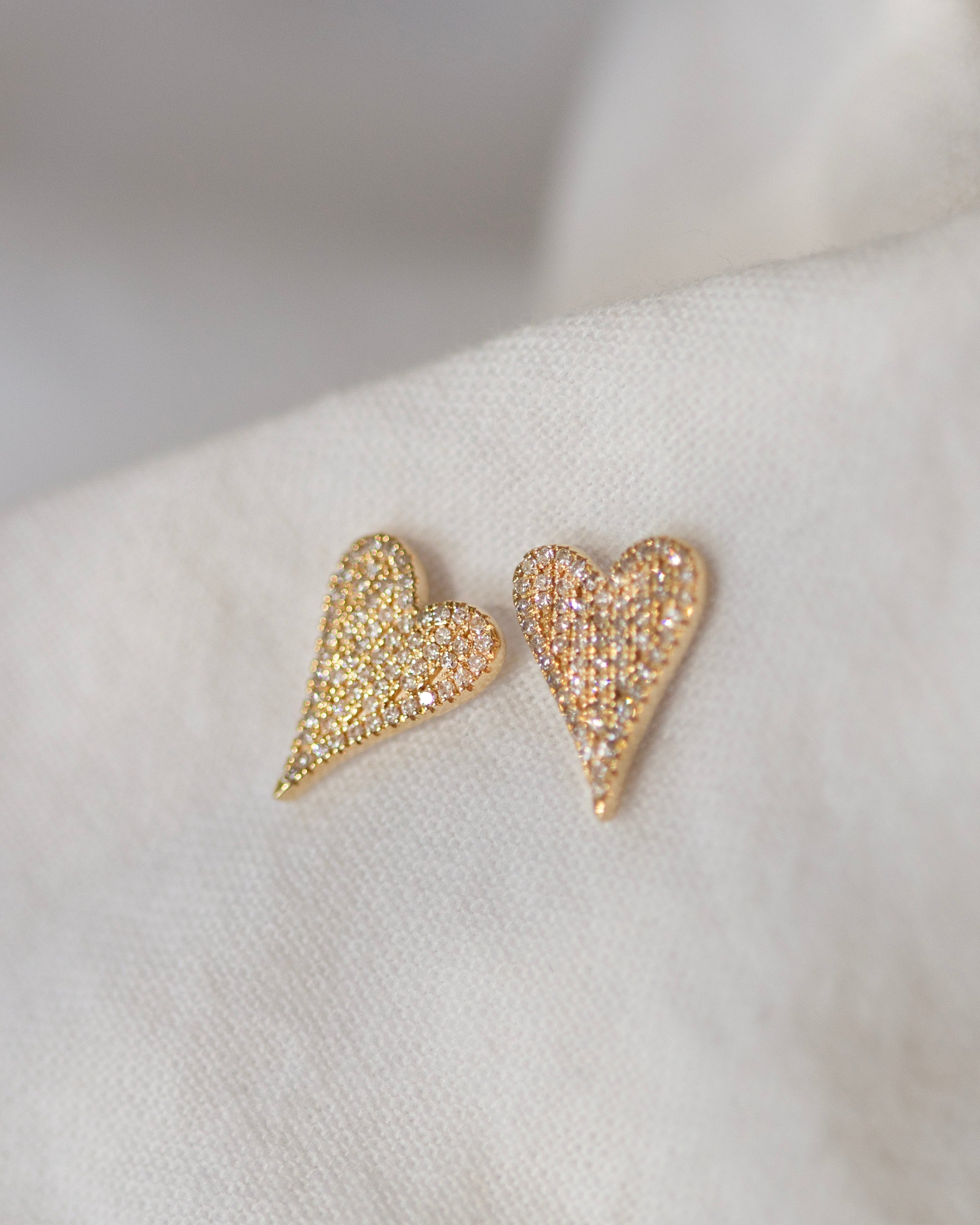 【HYERES LOR】24SS★ H Heart Pave 14K Earrings 14k Small Pave Diamond Heart Earrings – E&E PROJECT