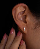 The backing is a ball screw back for 24 hour of comfort.
Perfect every day size, not too small not too overly big.
Minimalist setting makes the diamond stone stand out even more.
Timeless, versatility must have earrings.
Wear it as a solitaire stud or as a diamond ear stack for multiple piercings.
Made with high quality lab grown diamonds.