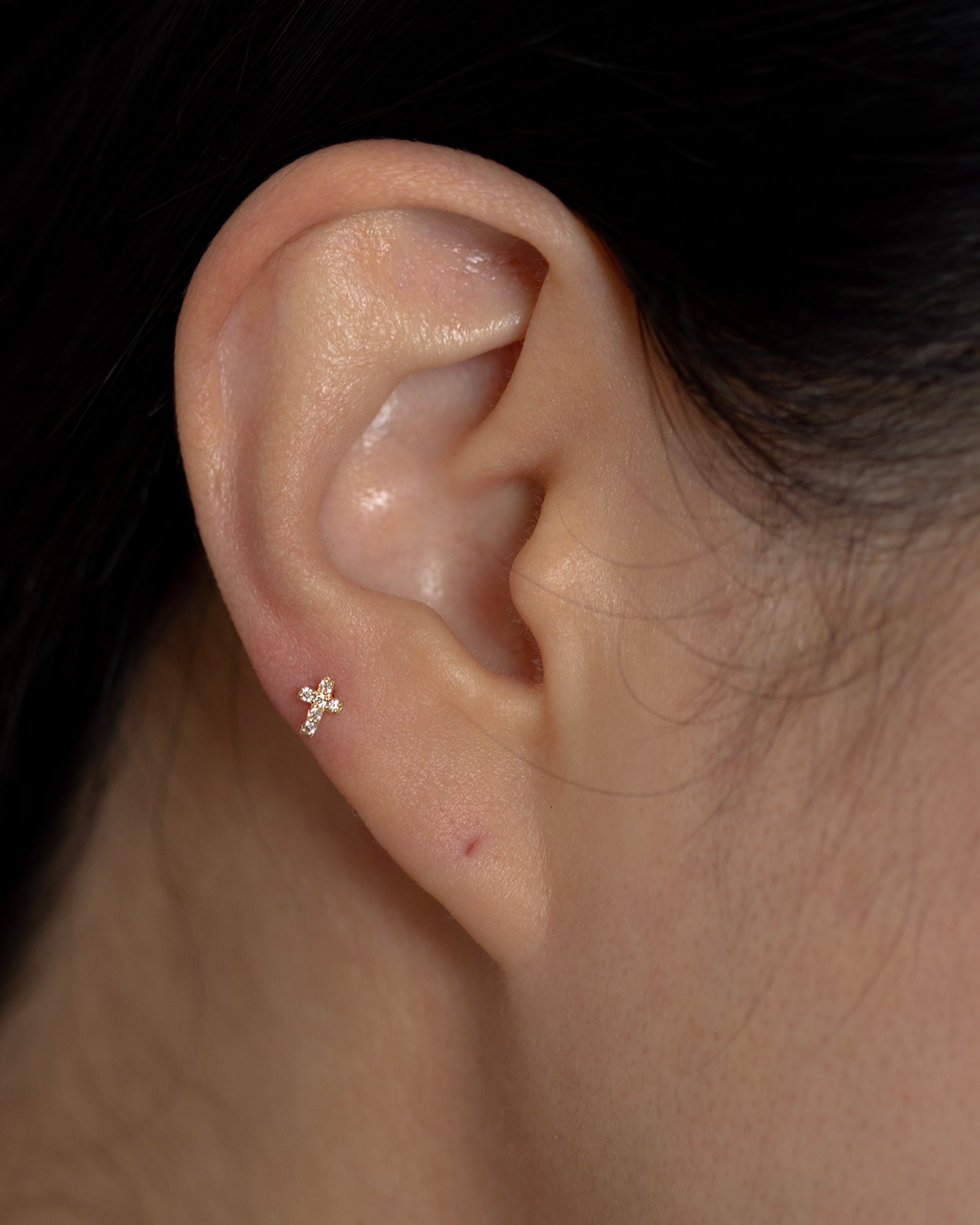 Mini Diamond Cross Stud earring – E&E PROJECT - Main Image