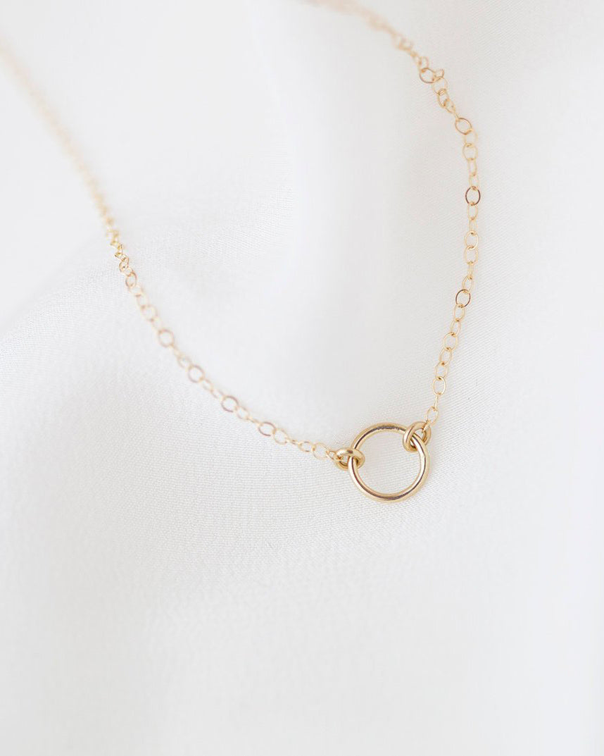 E and E PROJECT/14Kゴールドハローサークルチャームネックレス Necklaces – E&E PROJECT