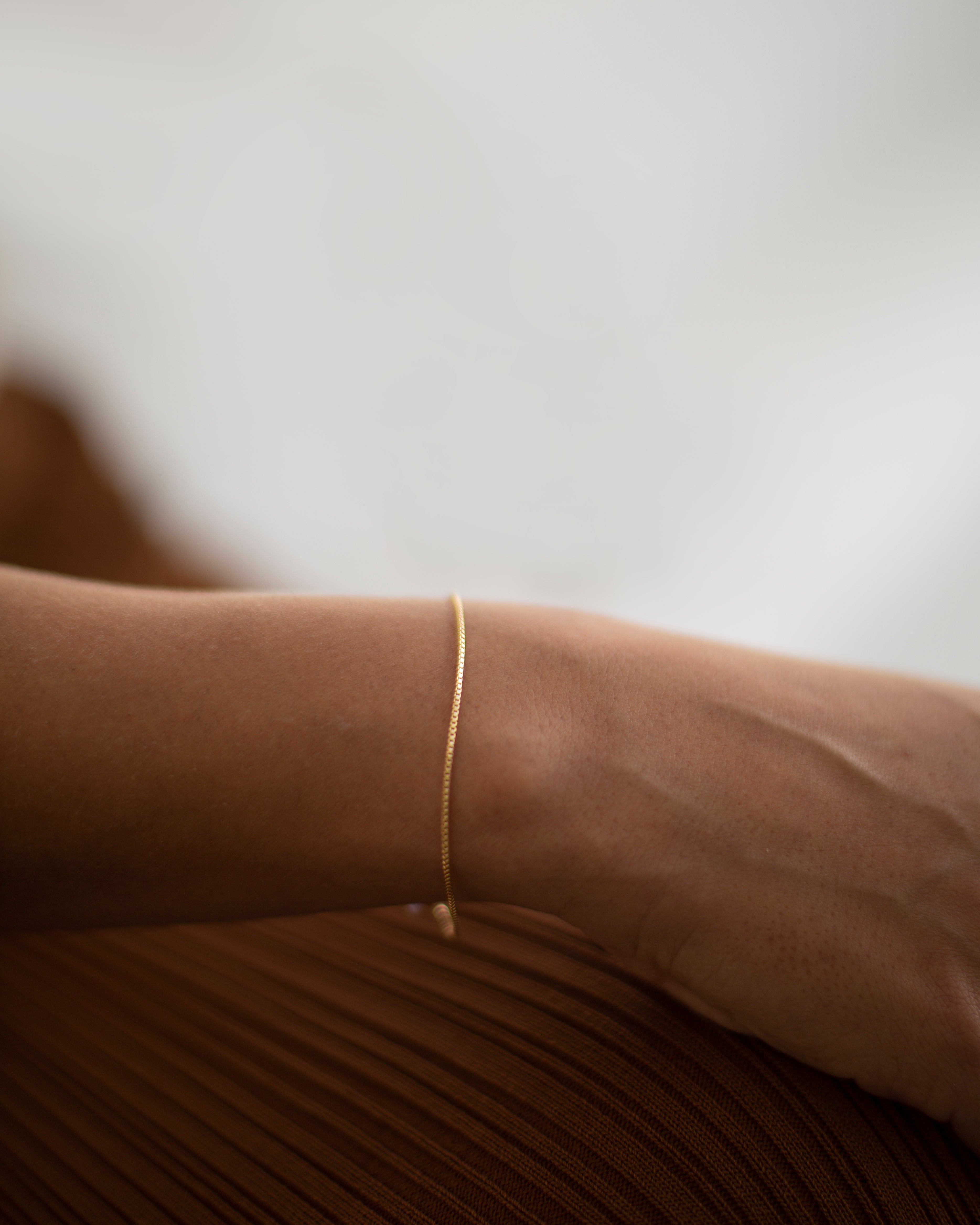 Perfect for adding a shine to your outfit.
Simple and delicate bracelet - Perfect for Stacking &amp; Layering or even alone.