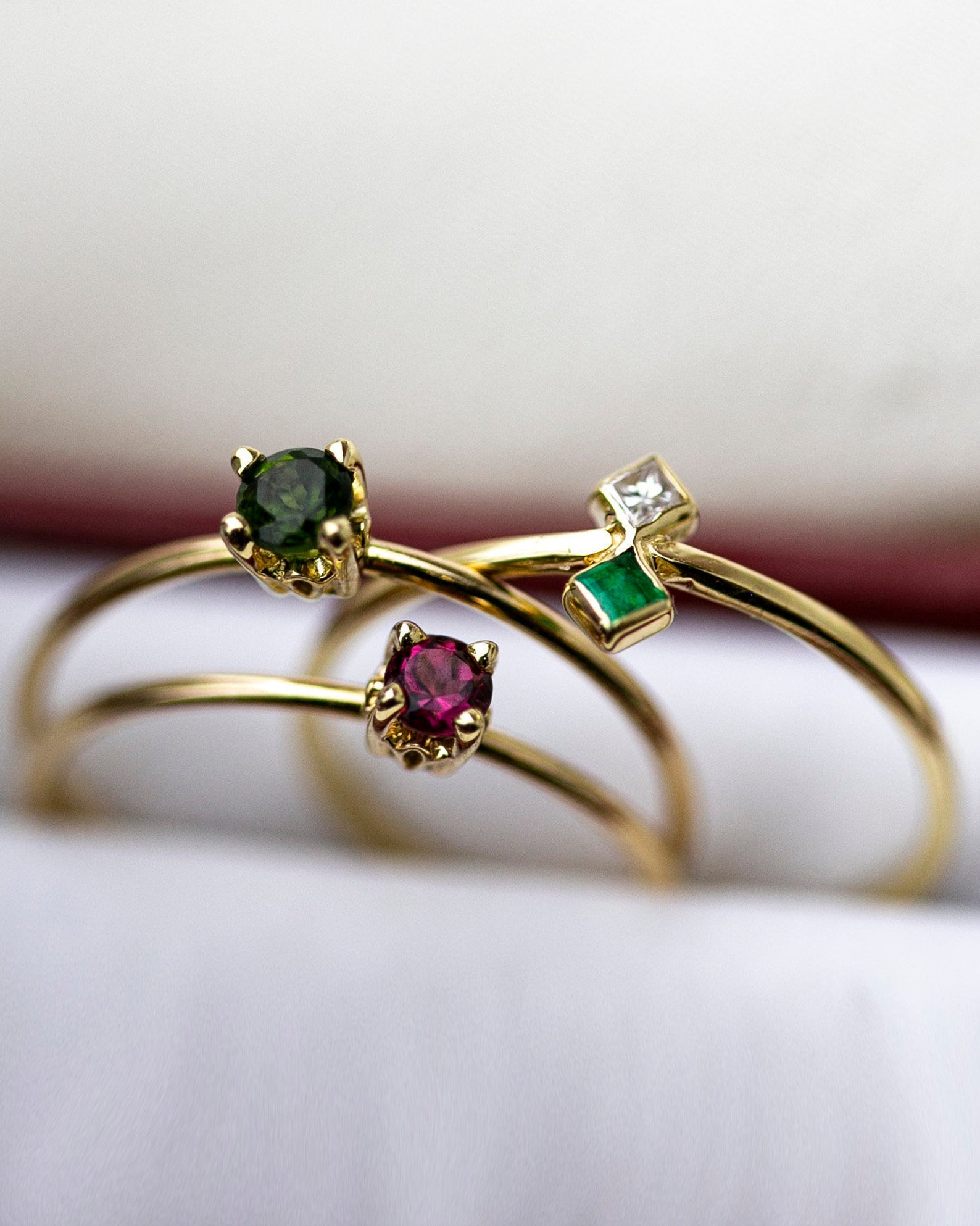 人気ブランド【E and E Project】14K Birthstone Chainリング 14k Gold Birthstone Chain Ring – E&E PROJECT