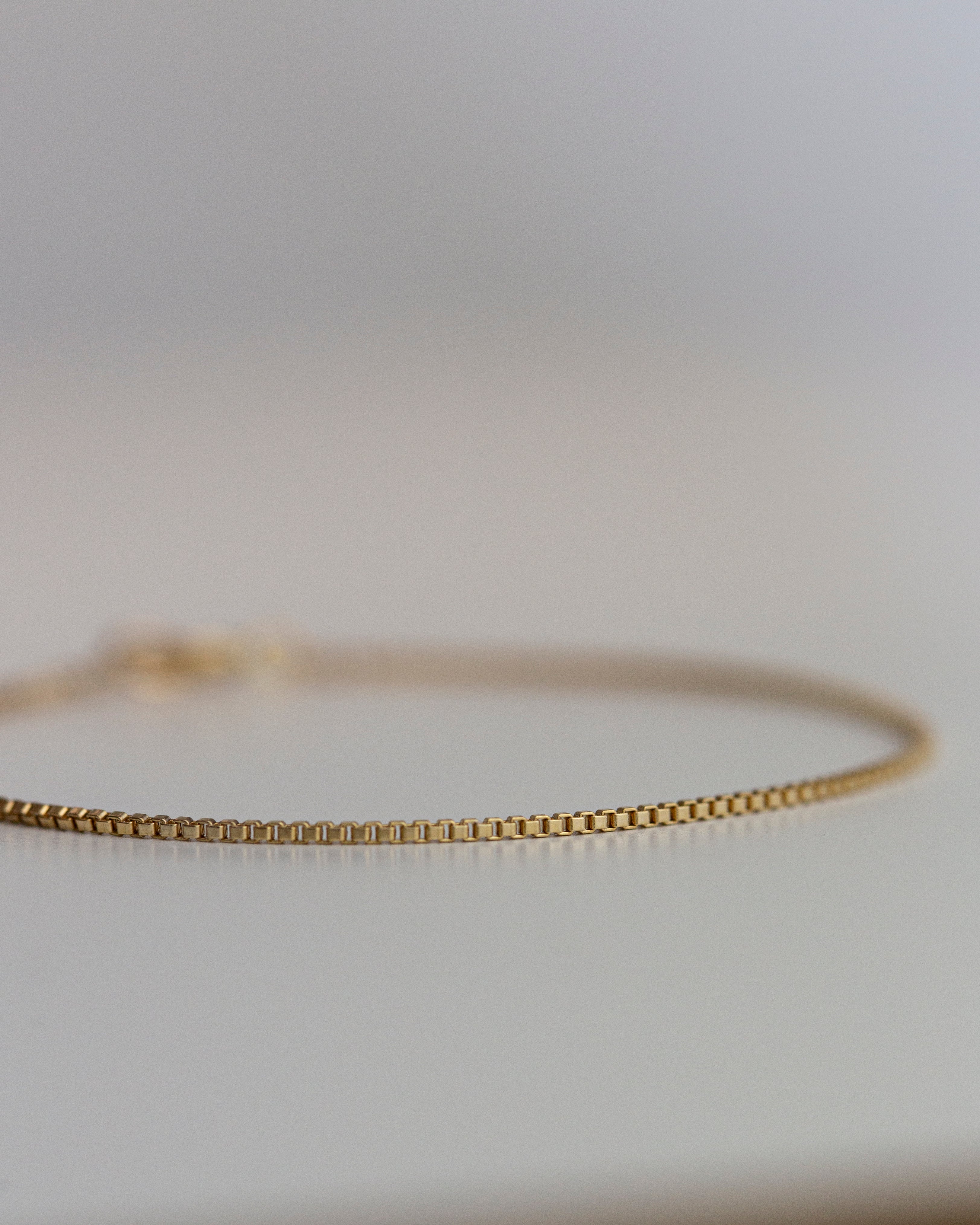 Perfect for adding a shine to your outfit.
Simple and delicate bracelet - Perfect for Stacking &amp; Layering or even alone.