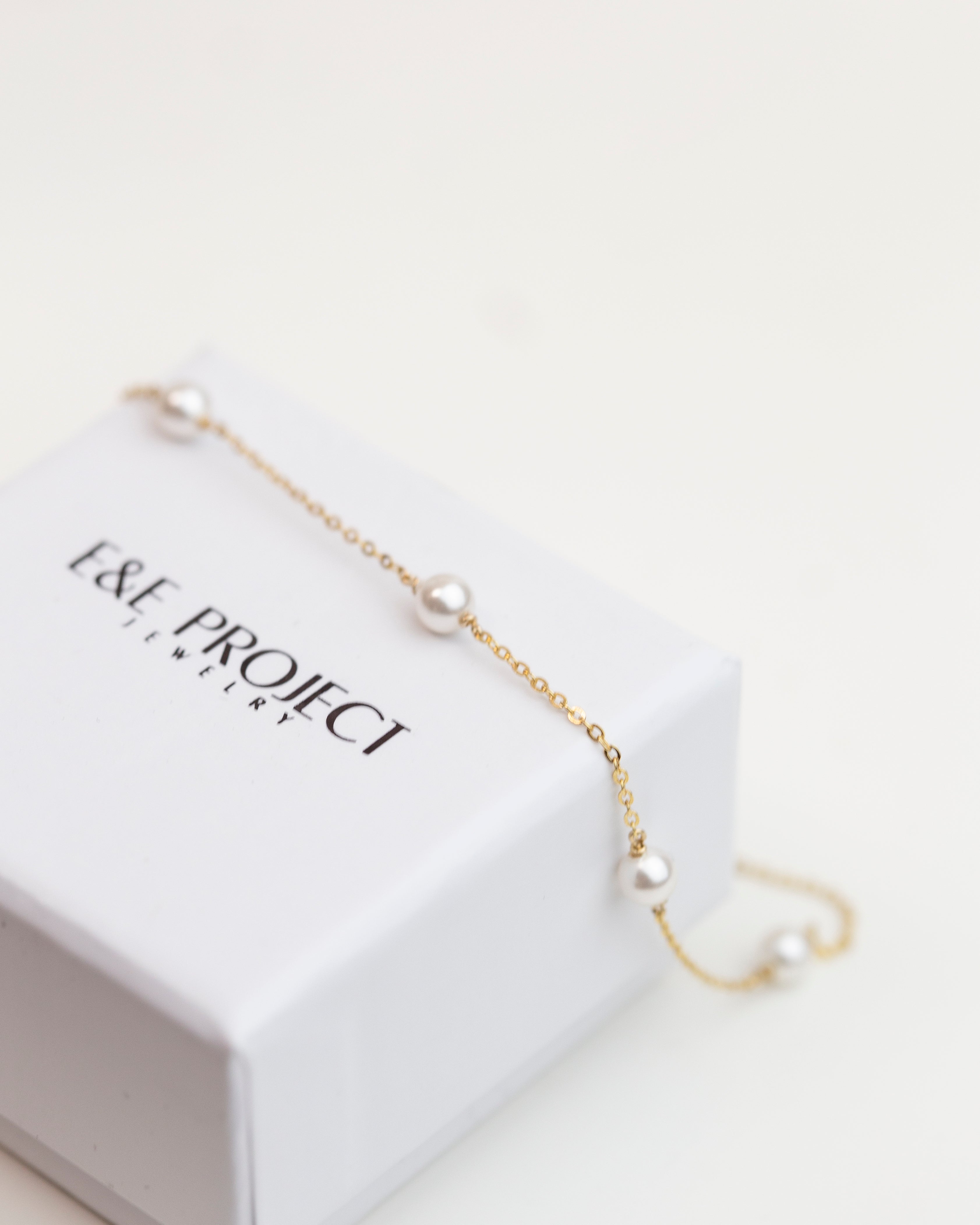 【E and E Project】Shiny Chainイニシャルブレスレット Amazon | ハートイニシャルブレスレット 26文字イニシャル