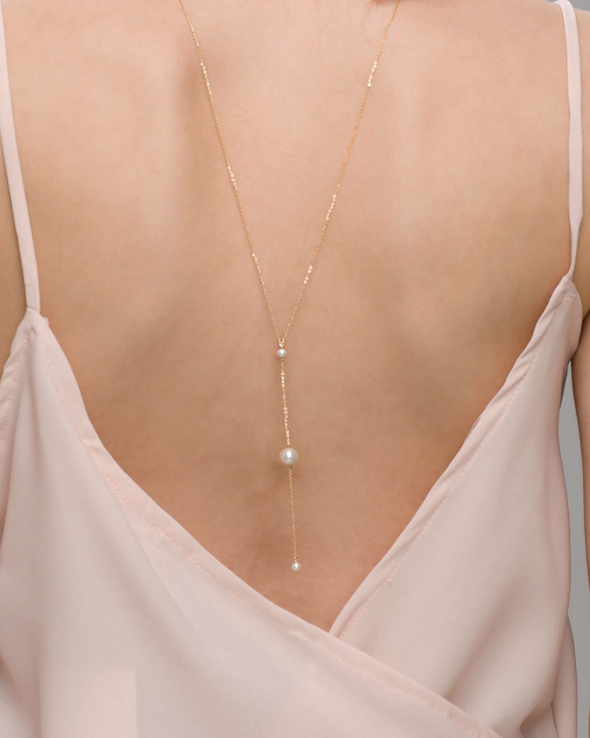 Pearl III Back Necklace