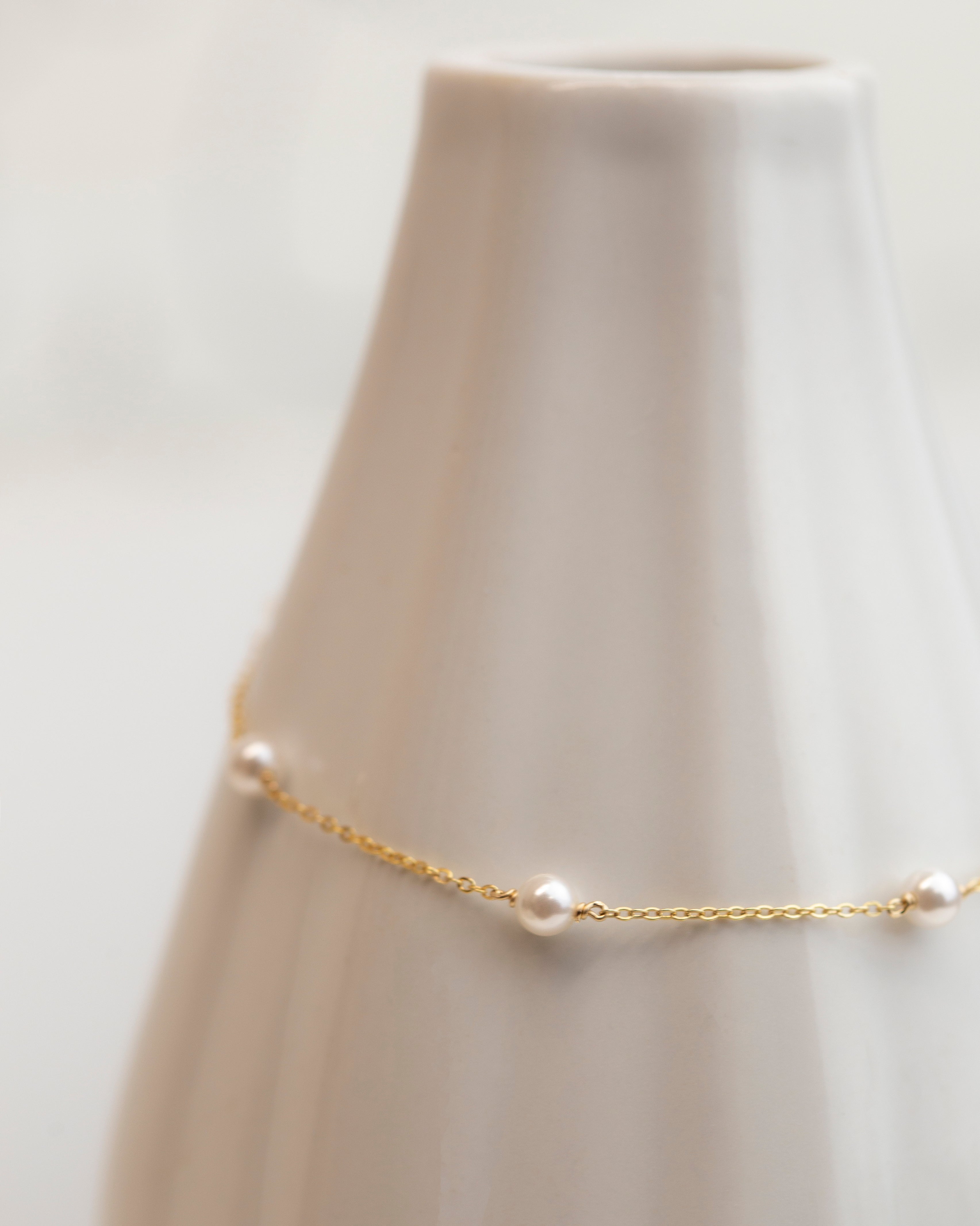 Perfect for everyday and layering!
Simple and delicate bracelet - Perfect for Stacking; Layering or even alone.