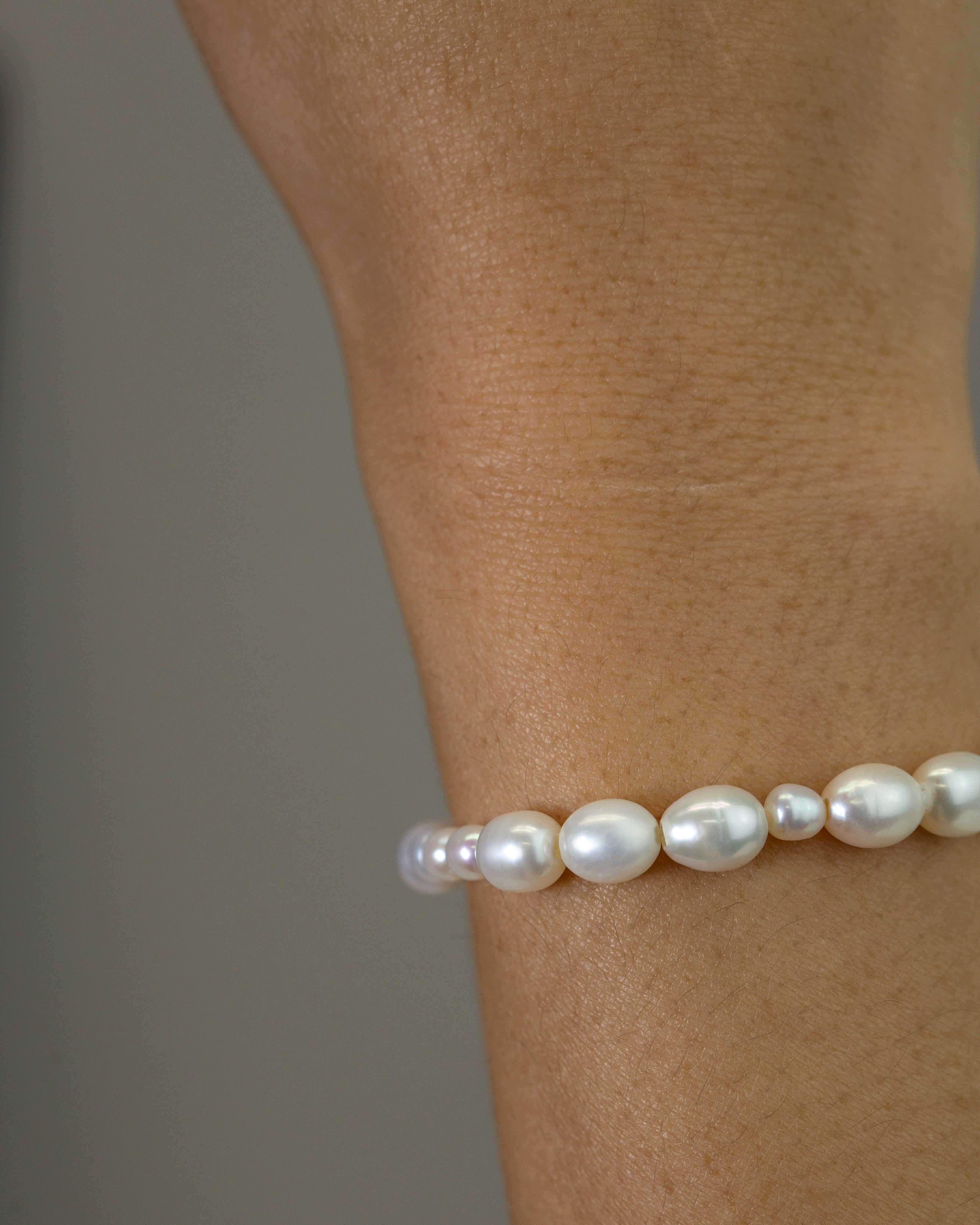 Therese 18K Gold Freshwater Pearl Bracelet – SKYE