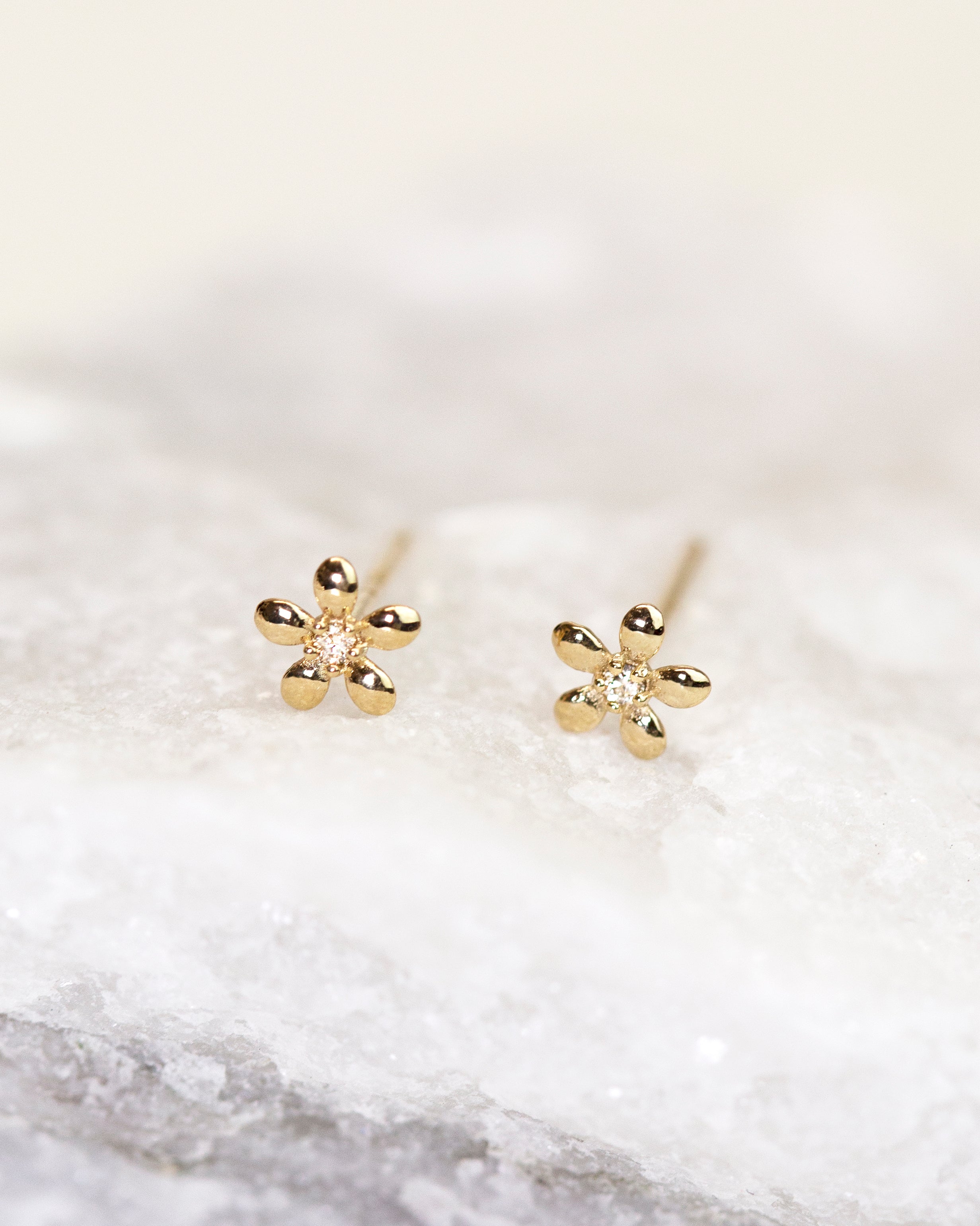 Sparkle & Shine Sm Enamel Flower Earring - Ivory/Gold - Scout Curated Wears